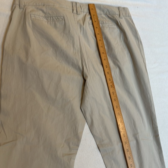 GH Bass & Co Pale Taupe Straight leg Stretch Pants Pockets Size 14 - Picture 7 of 9